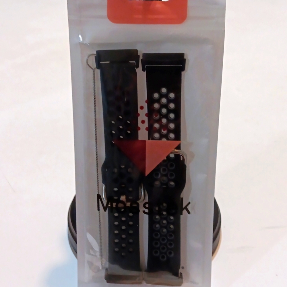 Mosstek Silicone Sport Bands Adj (2 Pk) Lg Black/Gray Unisex w Cleaning Wand NWT